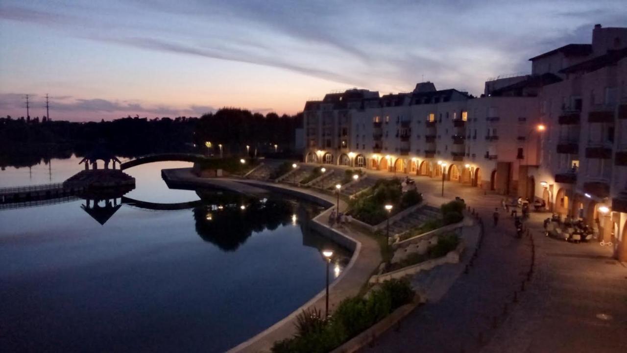 Vue Exceptionnelle Sur Le Lac Créteil Exterior photo